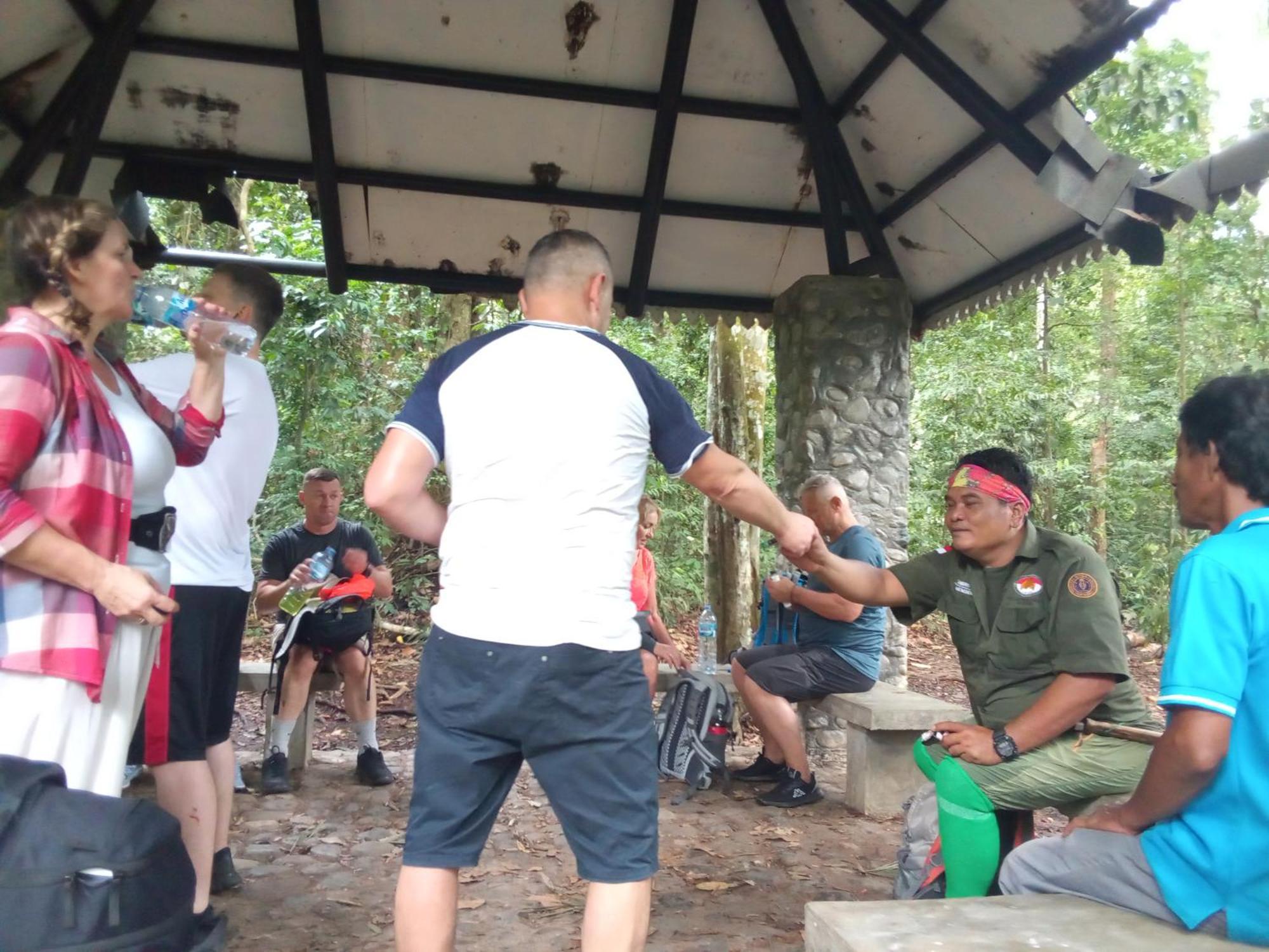 Jungle Treking & Jungle Tour If You Want To Stay Here,You Must Book Treking Only With Us بوكيت لاوانج المظهر الخارجي الصورة